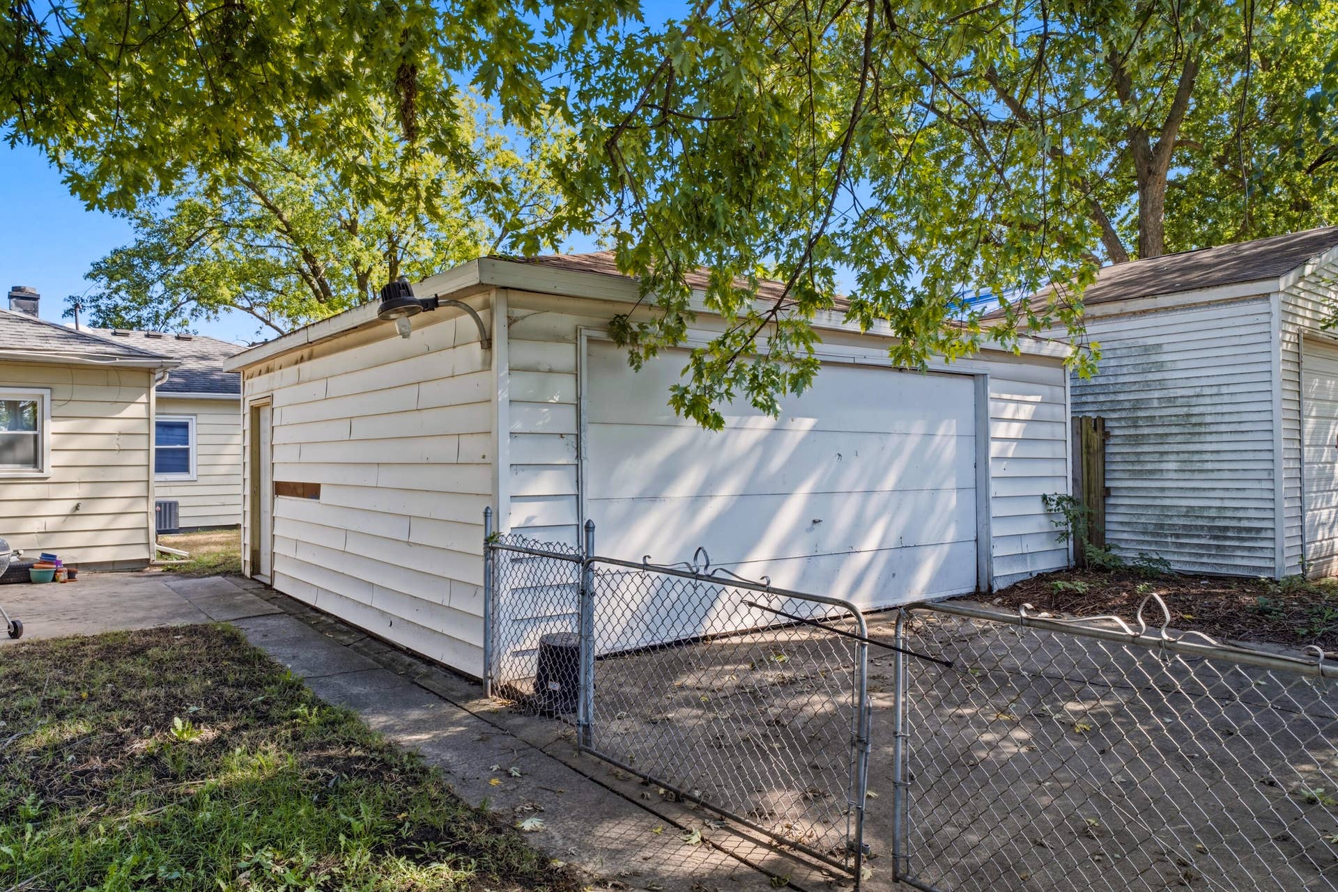 7530 White Oak Avenue (23 of 25)