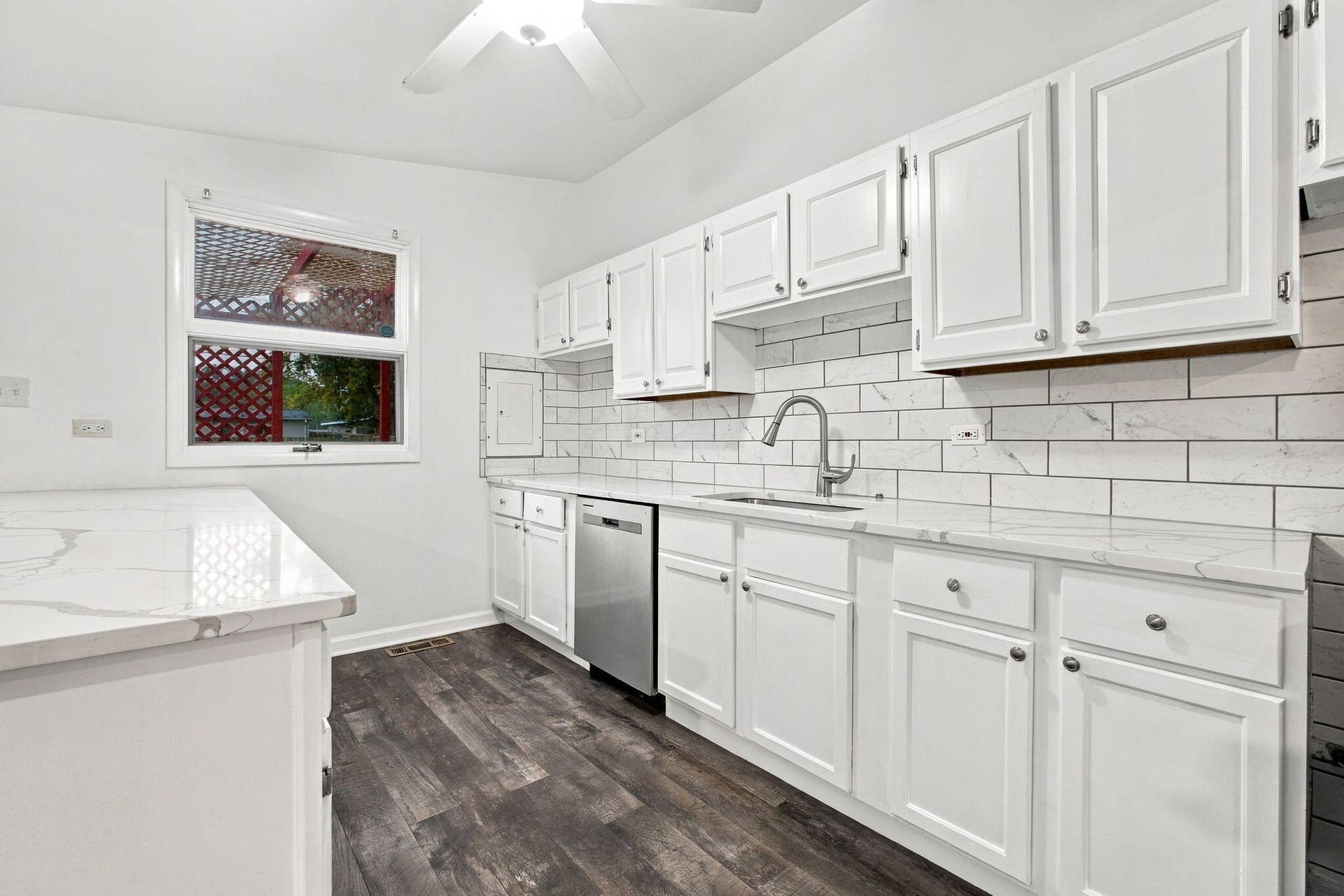 518 Avalon Drive, Dyer, IN 46311 11-web-or-mls-IMG_2390