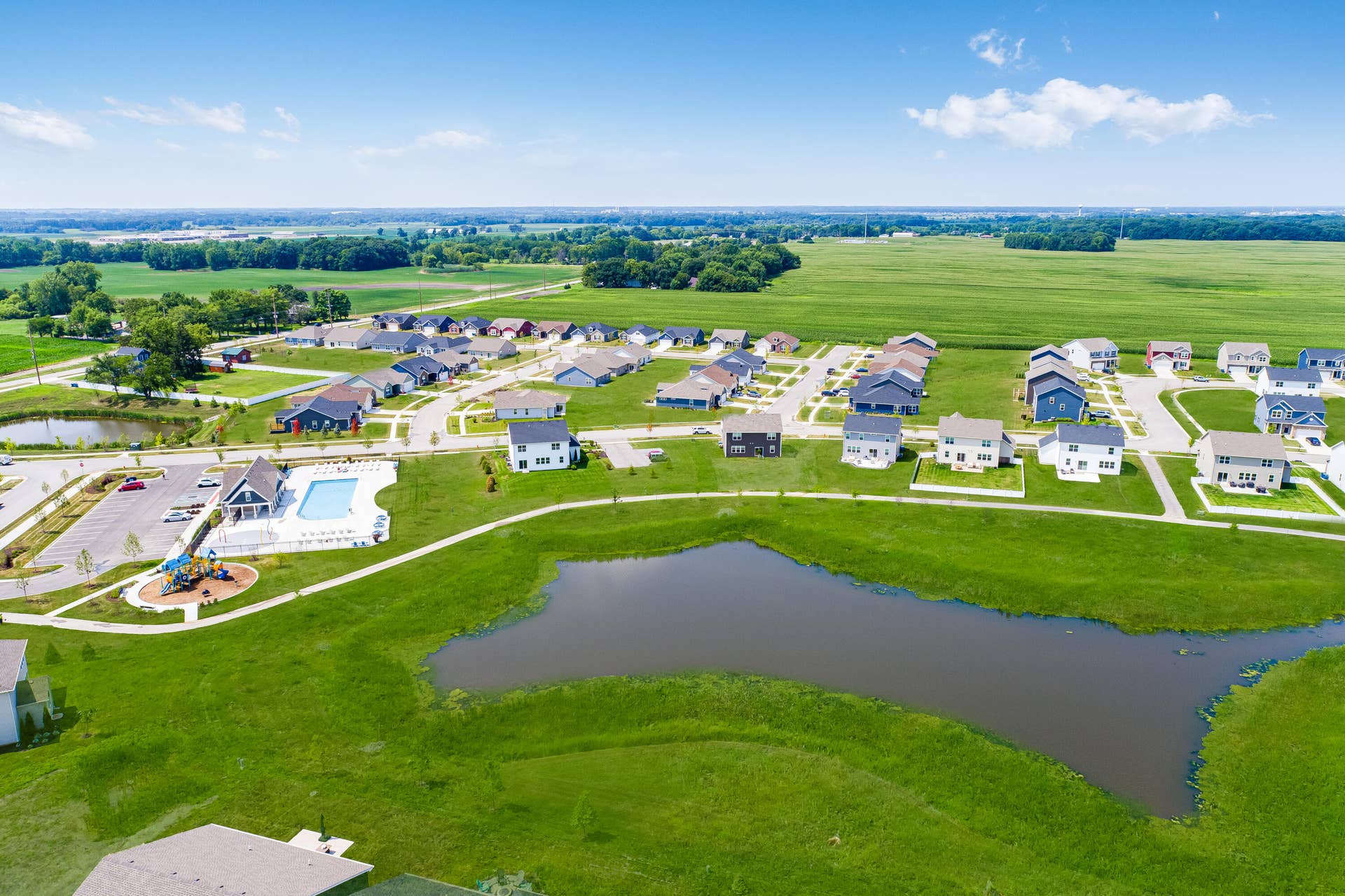 r Neighborhood Amenities