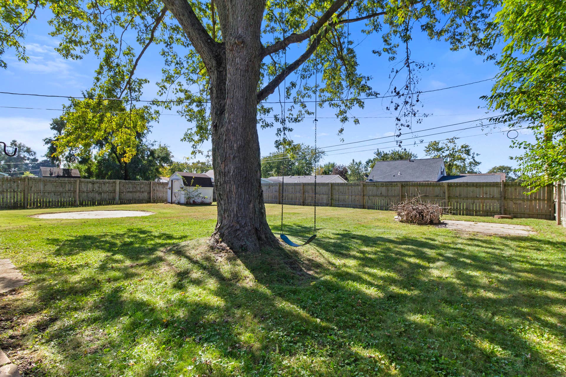 760 Acadia Road, Valparaiso, IN 46385 backyard