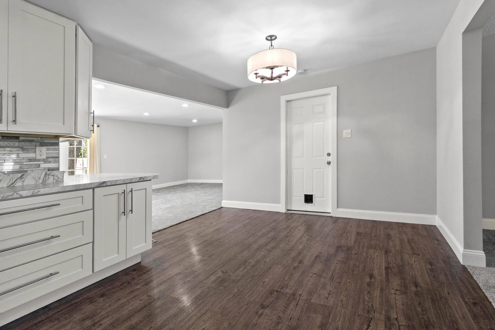 760 Acadia Road, Valparaiso, IN 46385 dining room