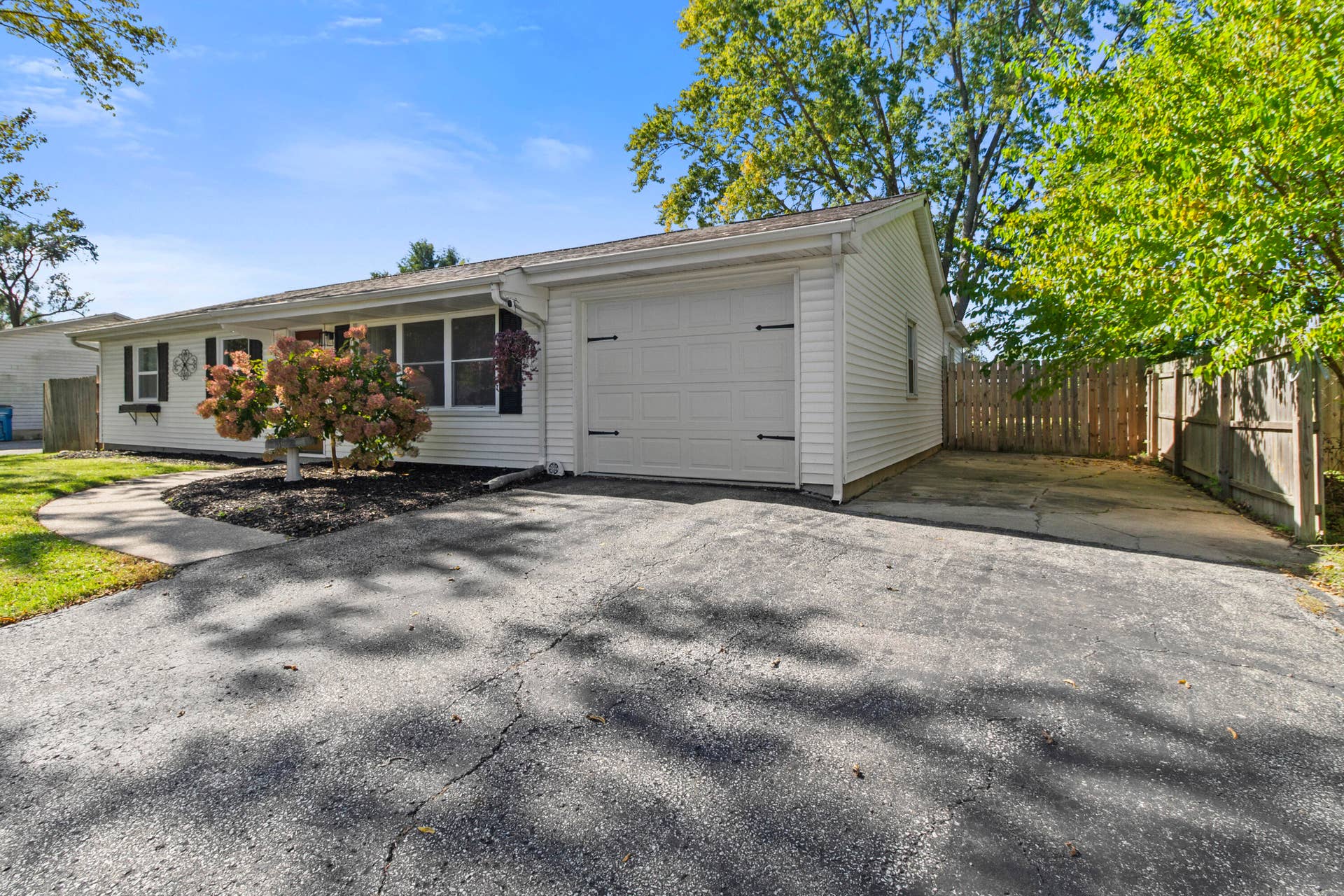 760 Acadia Road, Valparaiso, IN 46385 exterior