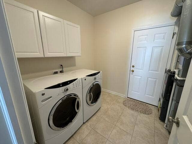 Laundry/Garage Access