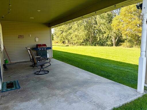 6870 Avocet Circle, Hobart, IN 46342 E860916A-2B42-4D64-A785-8460F2747710