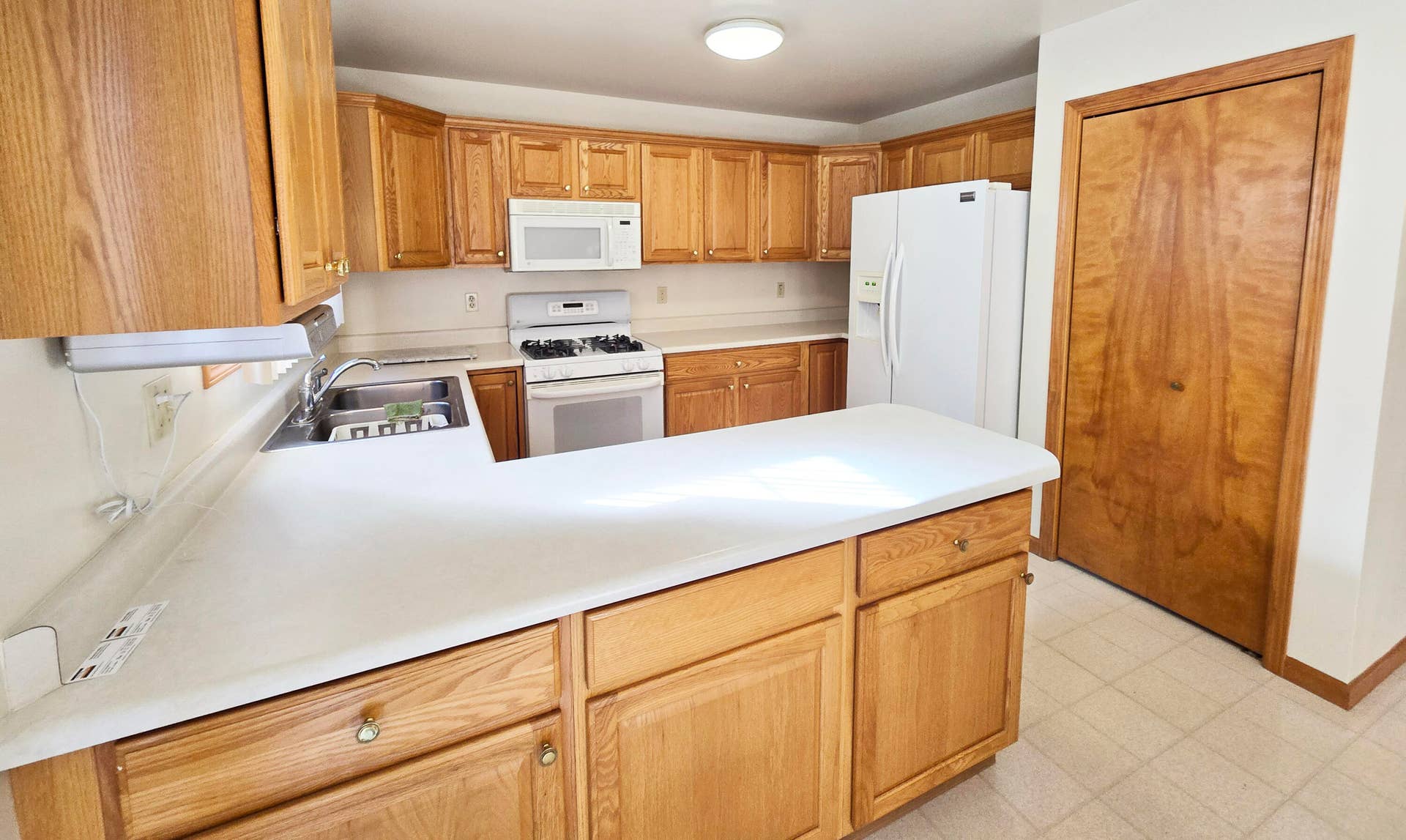 11538 Homestead Village Court, St. John, IN 46373 20261003_093518