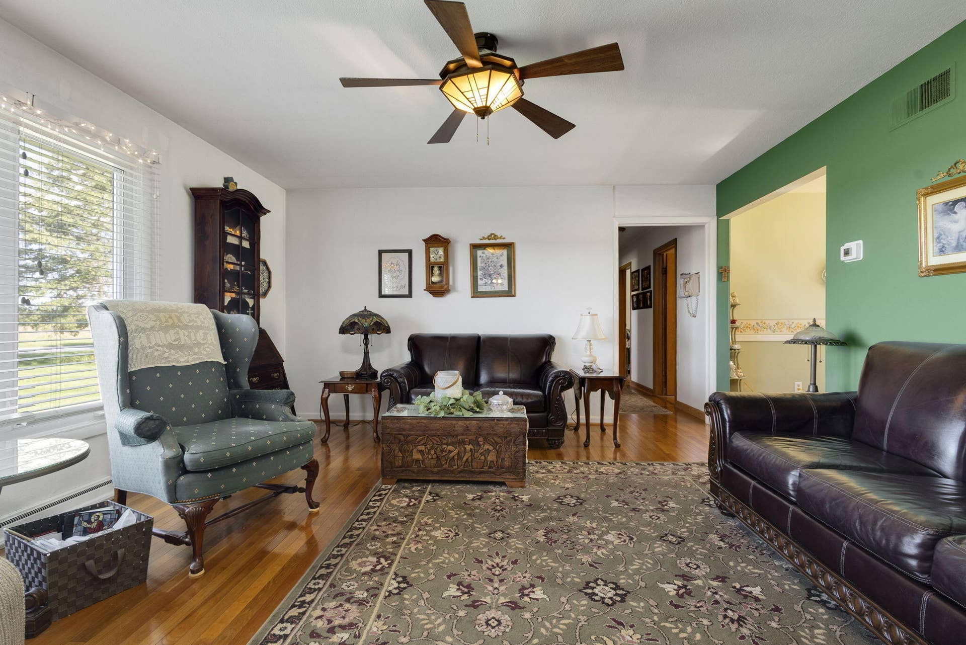 412 S 250, La Porte, IN 46350 Living Room
