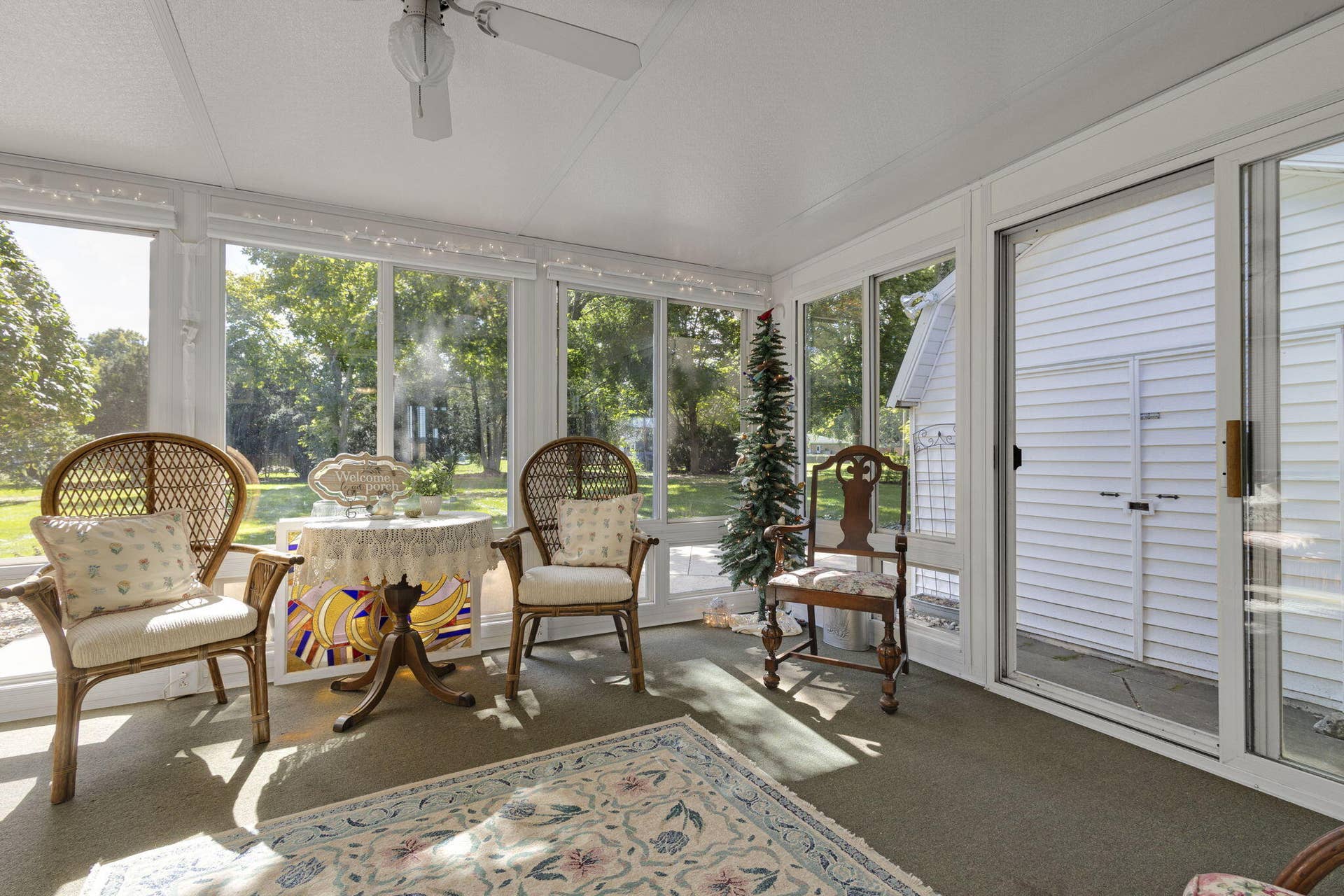 412 S 250, La Porte, IN 46350 Sunroom Detail