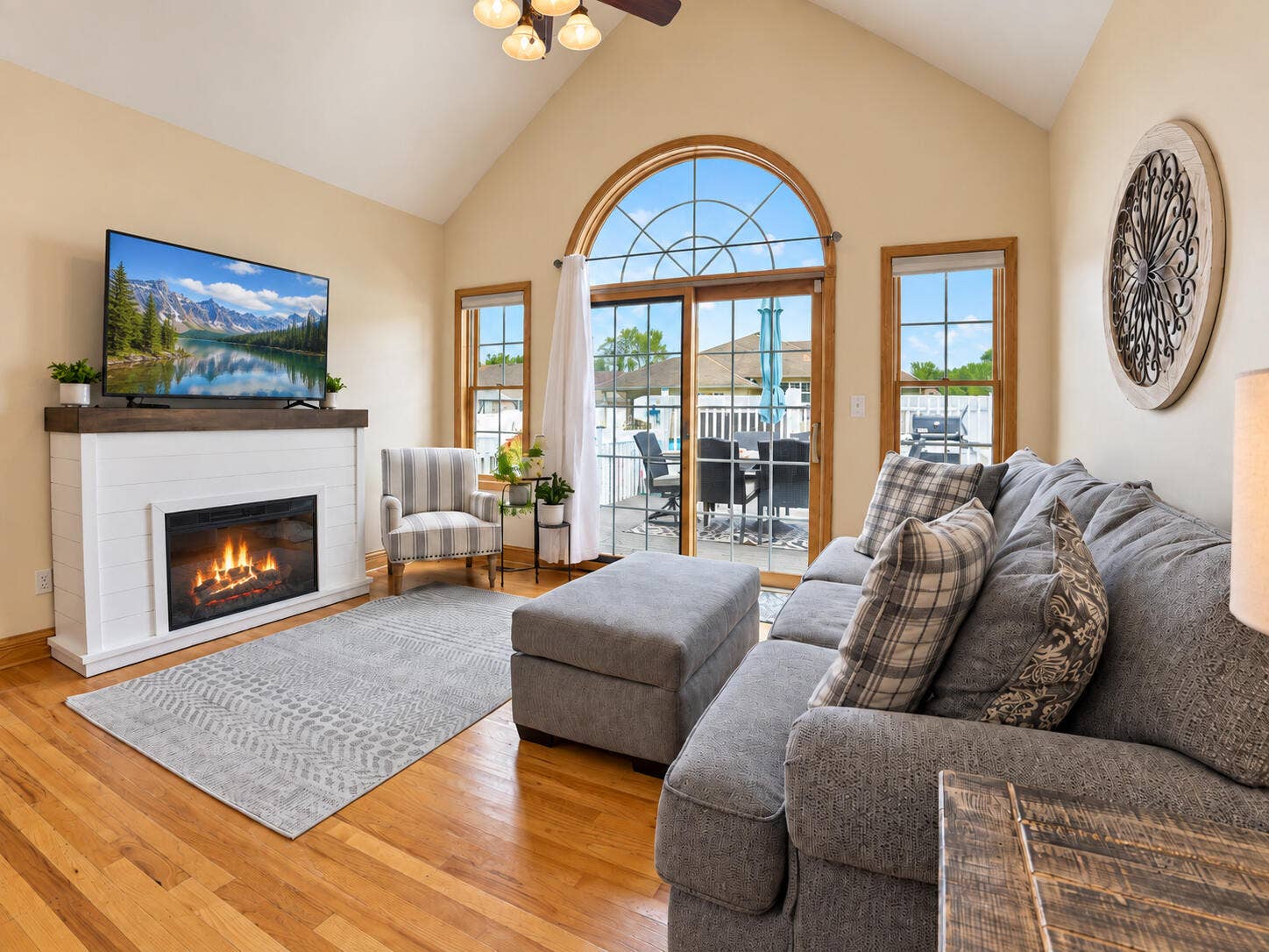 Sun Room or Kitchen eating area