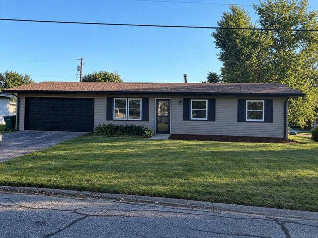 Property photo for 394 Sandalwood Drive, Valparaiso, IN
