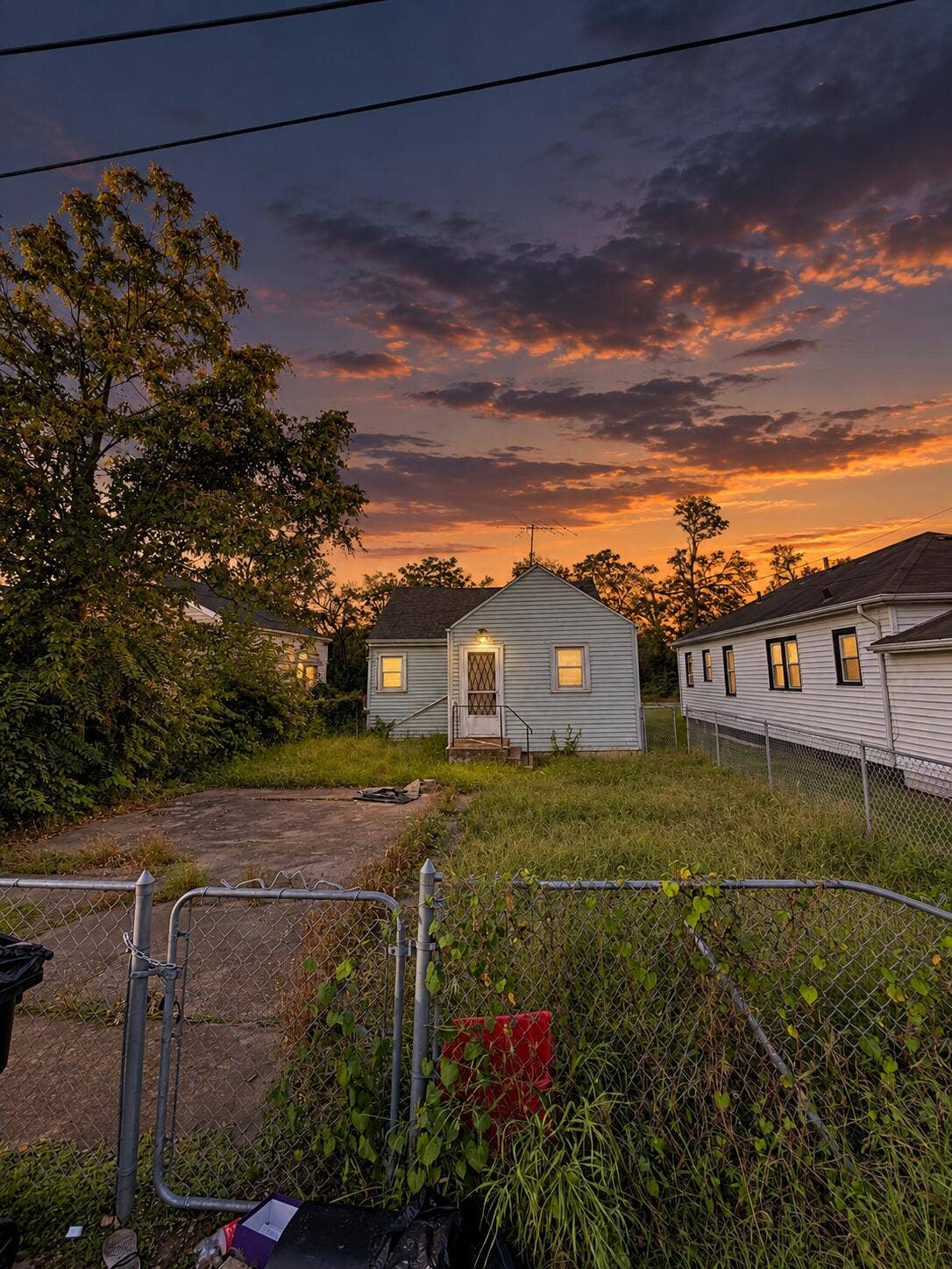 1405 2nd Avenue, Gary, IN 46402 0C180F02-B7F6-4DD4-9783-AAF916C77D98