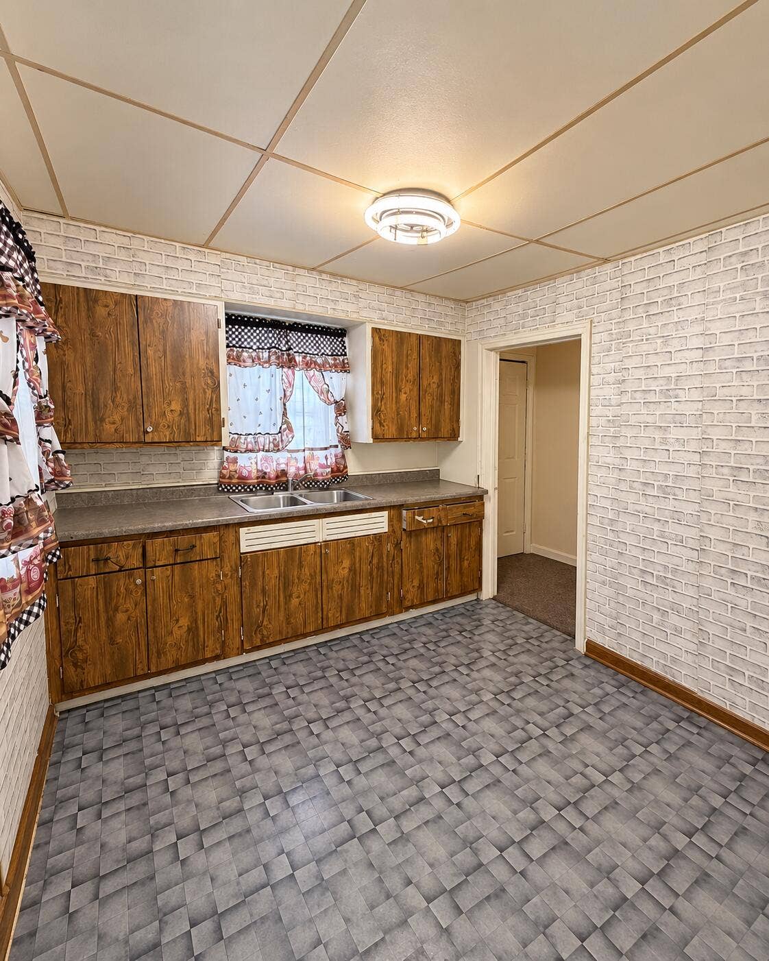 1405 2nd Avenue, Gary, IN 46402 30B12538-53B2-41DD-9F46-D274D1B4572E