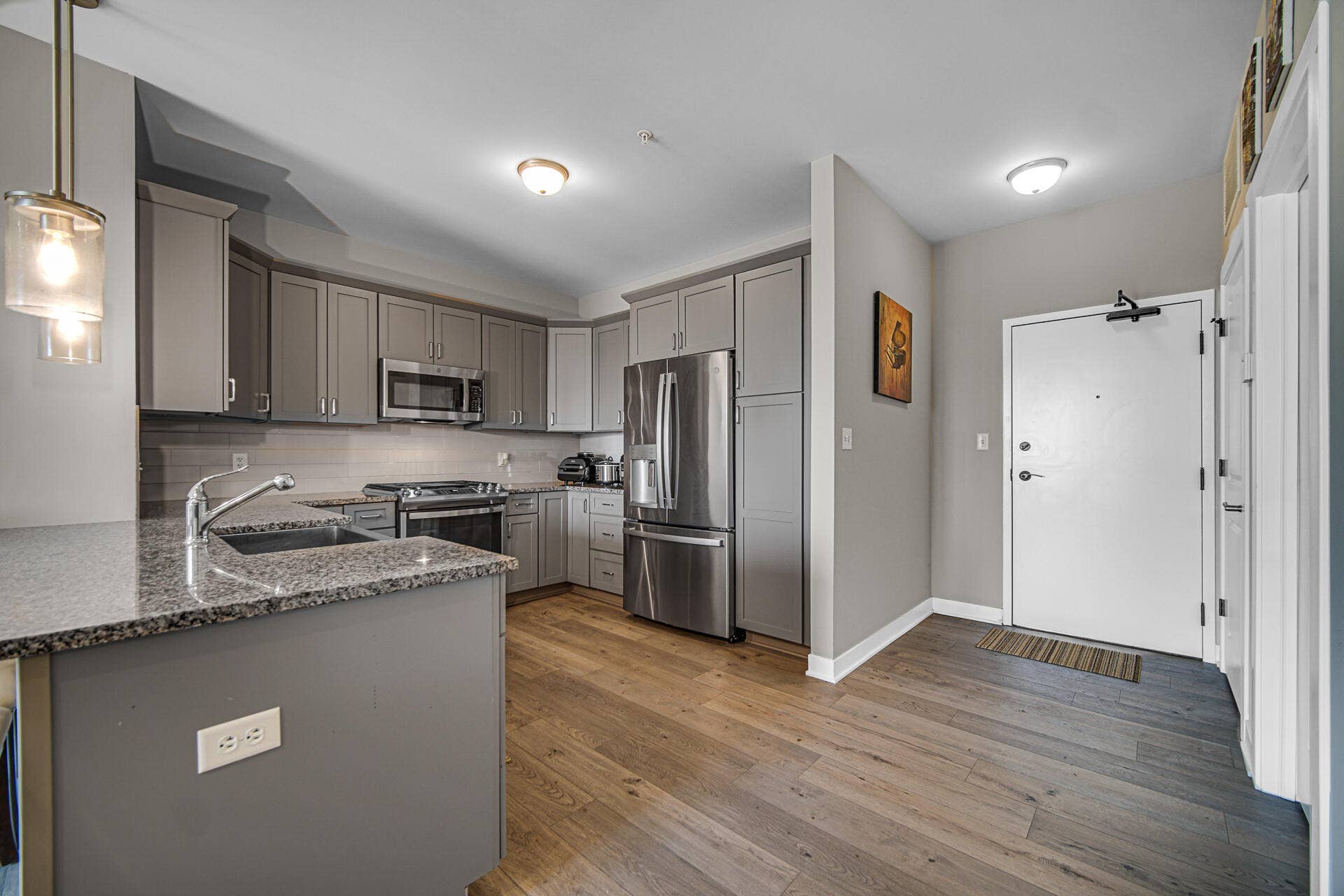9610 Centennial Drive, #209, Munster, IN 46321 DSC02648