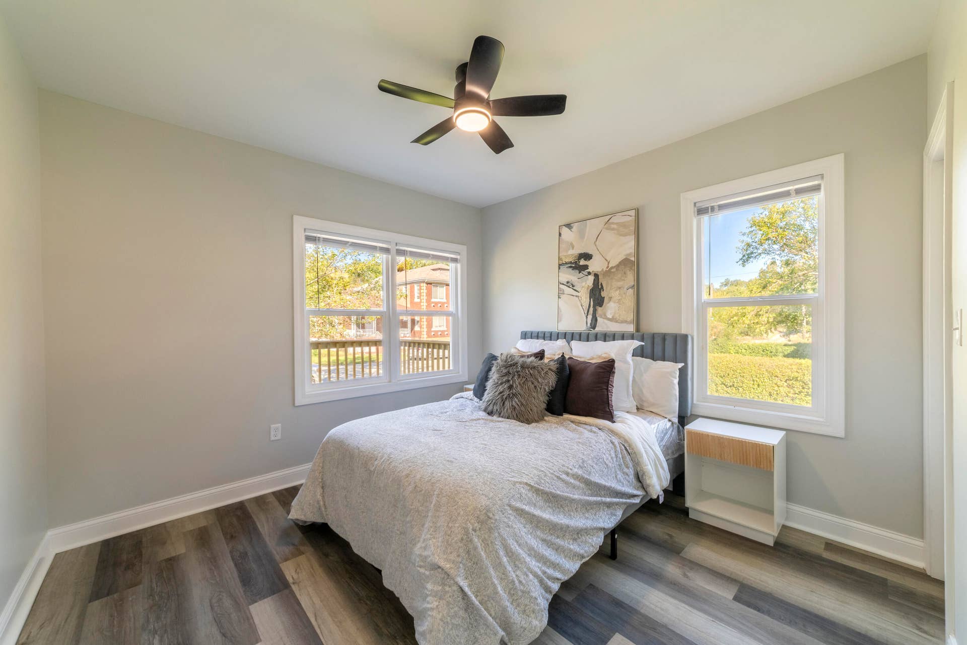 GFrontBedRoomLincoln0002