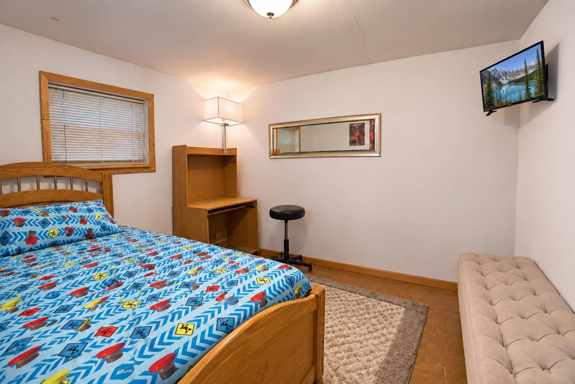 311 w 40th 12