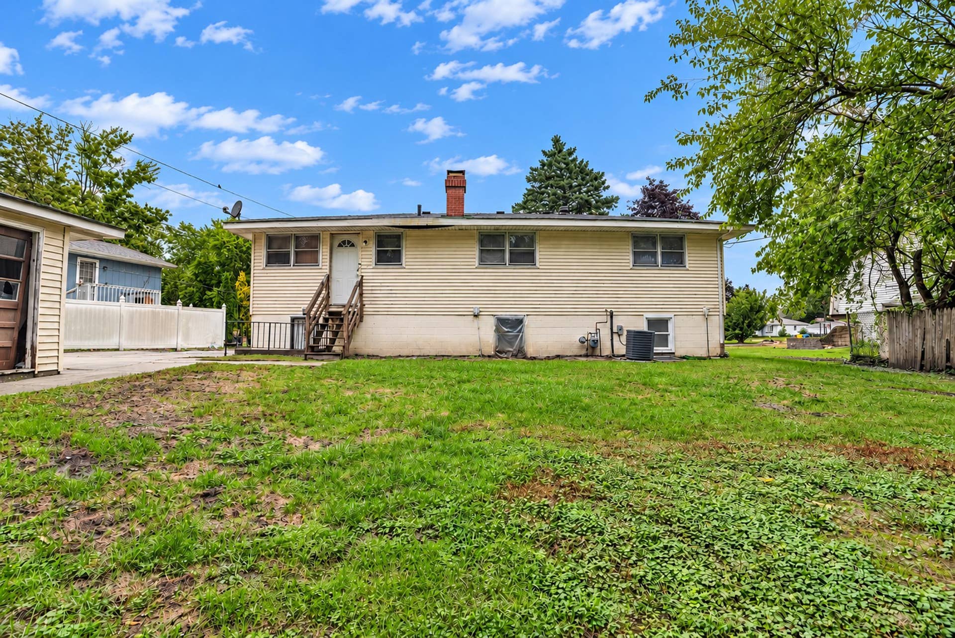 311 w 40th 16