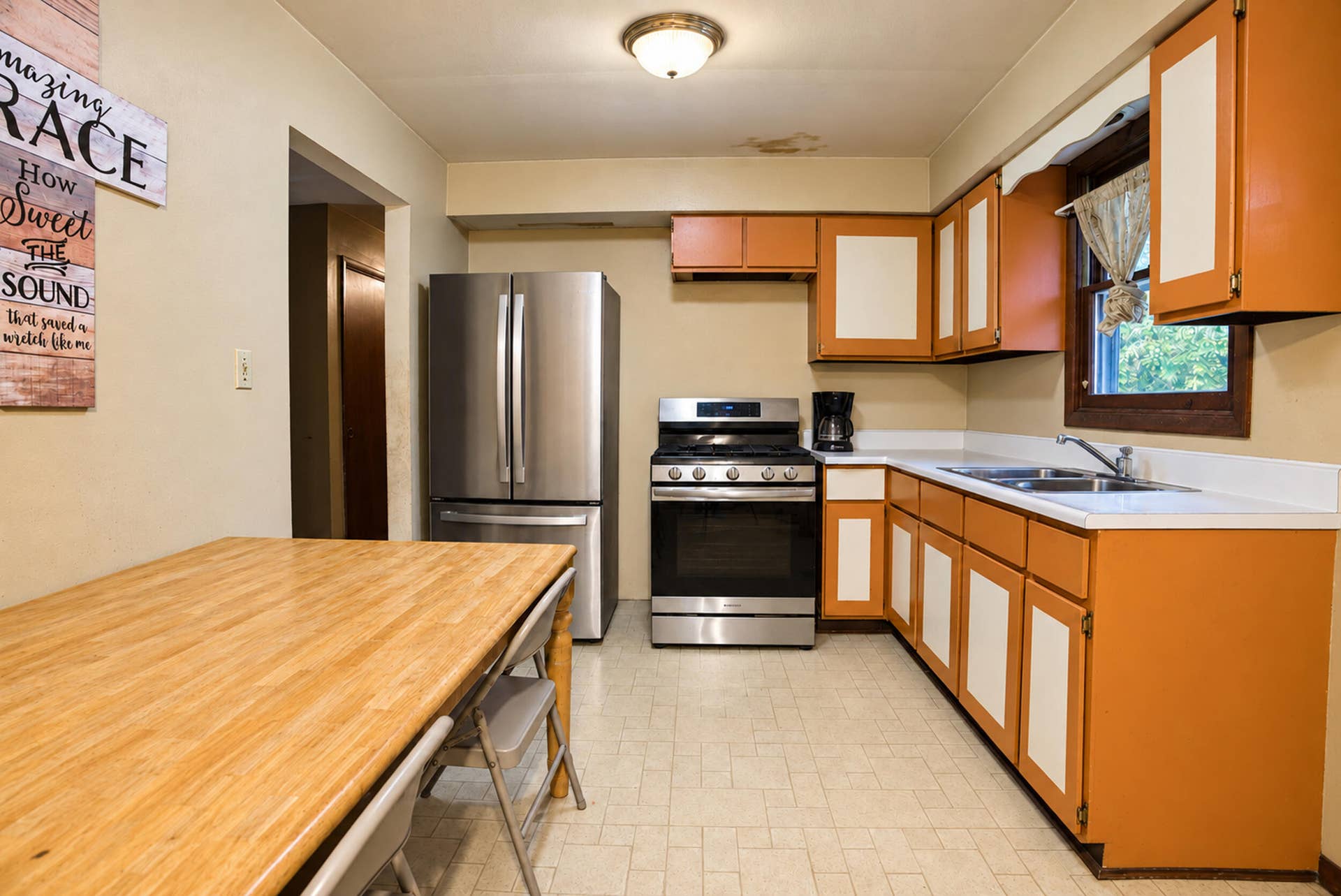 311 w 40th 2