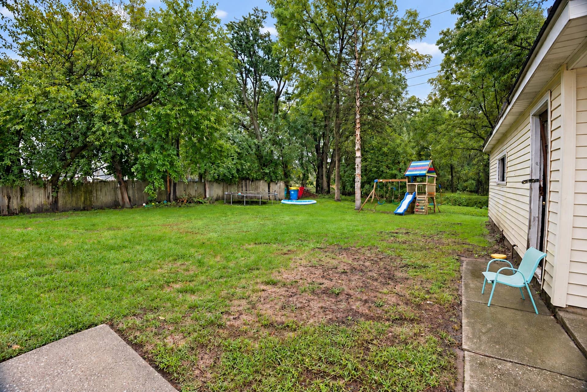 311 w 40th 15