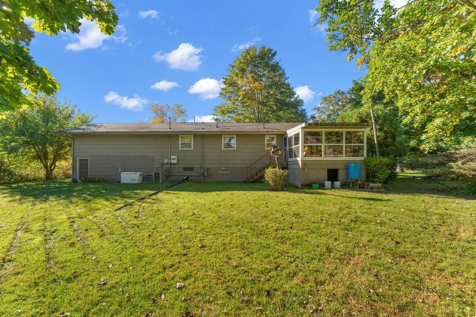 35 N 900, Chesterton, IN 46304 27