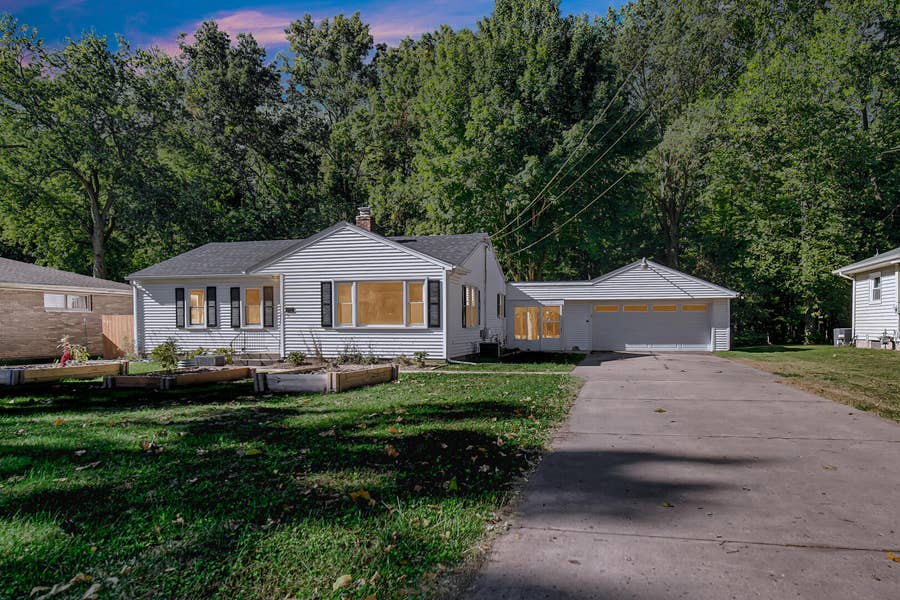 Property photo for 512 Johnson Road, Michigan City, IN