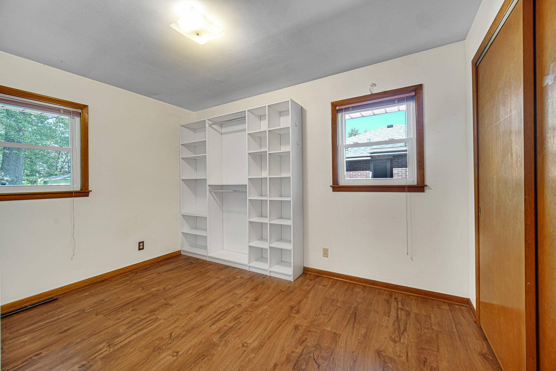 202 Timrick Drive, Munster, IN 46321 7.