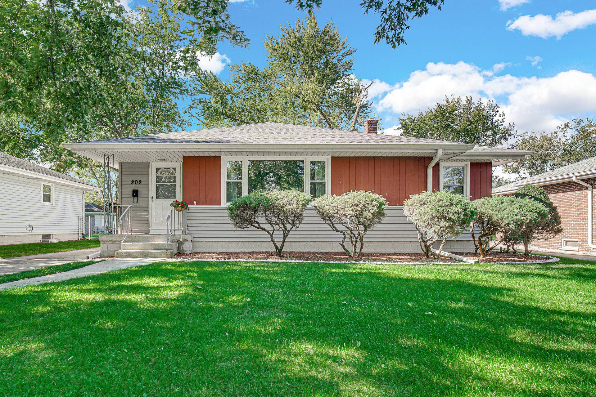 202 Timrick Drive, Munster, IN 46321 20.