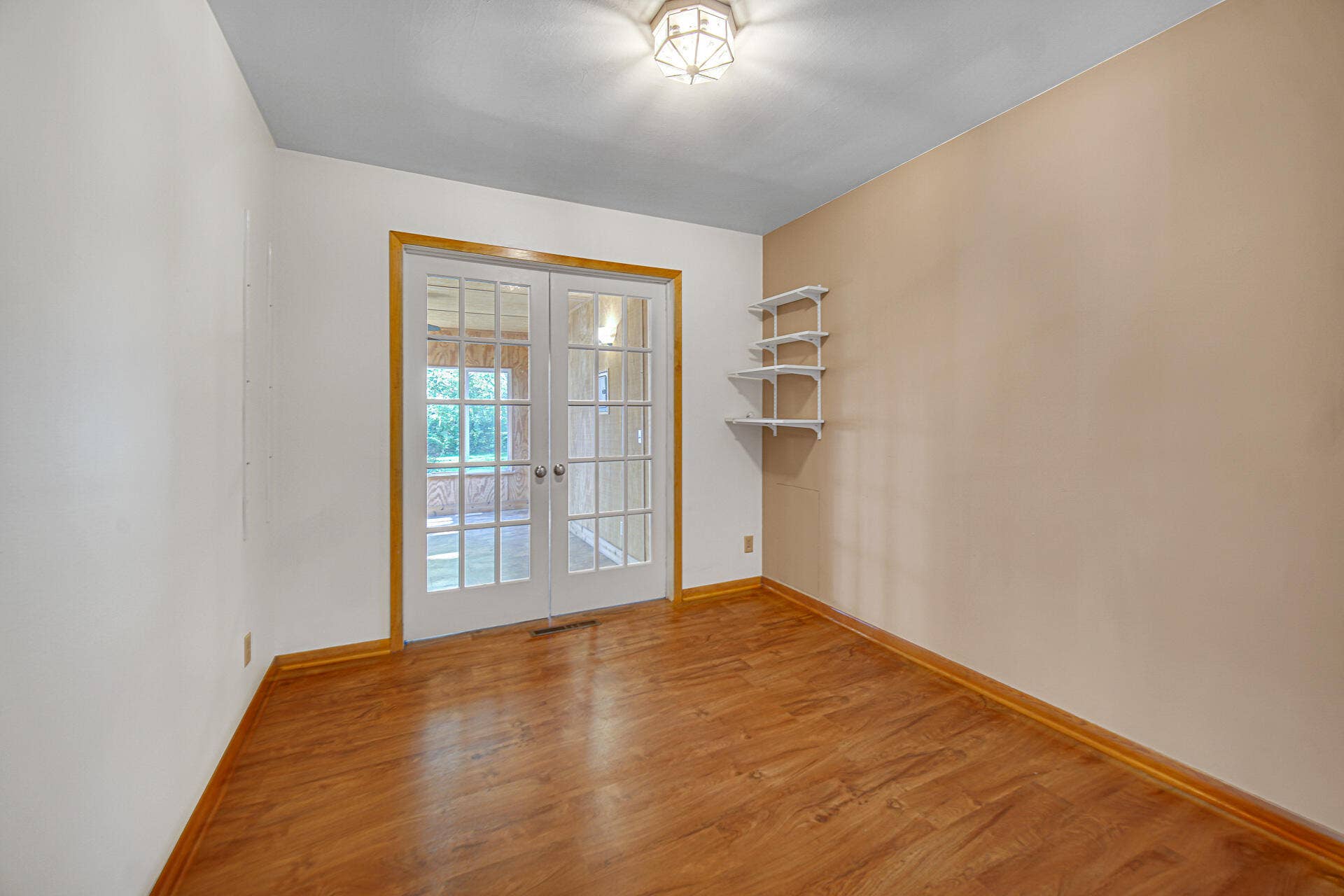 202 Timrick Drive, Munster, IN 46321 9.