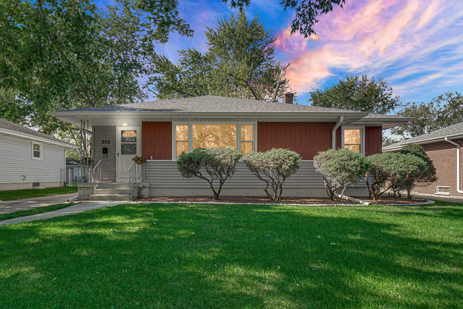 202 Timrick Drive, Munster, IN 46321 1.