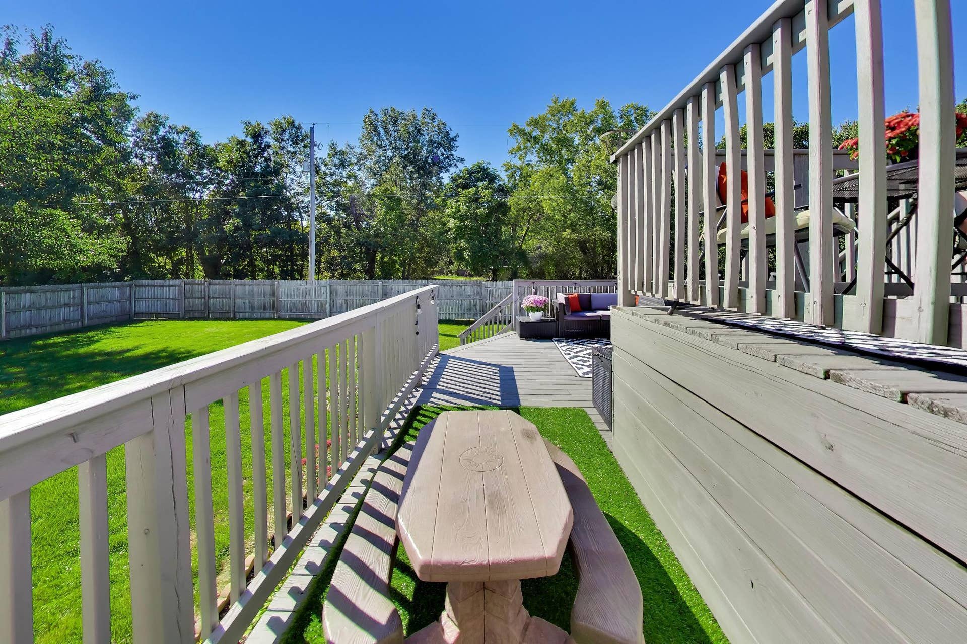 Lower Deck Side