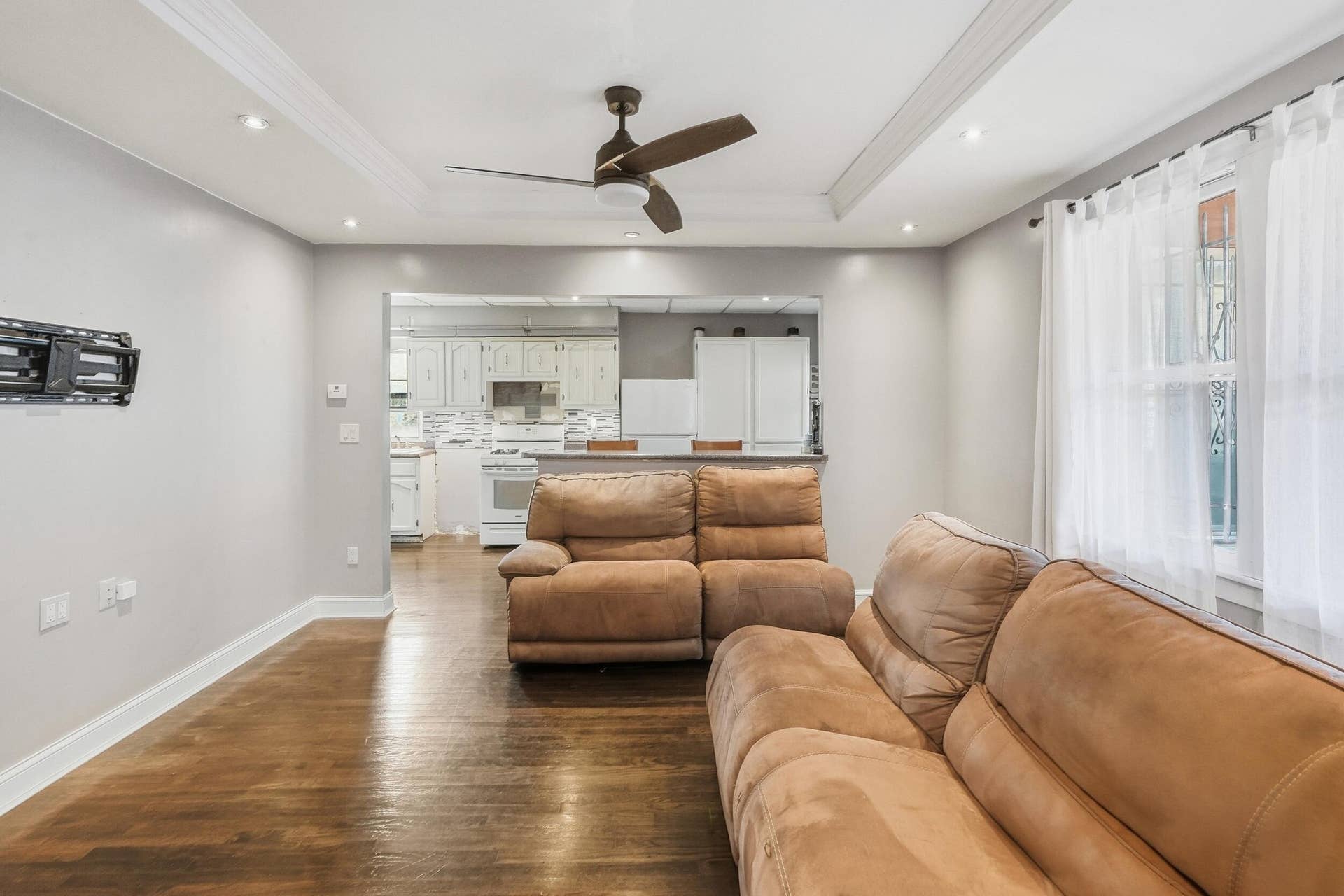 Living room 2