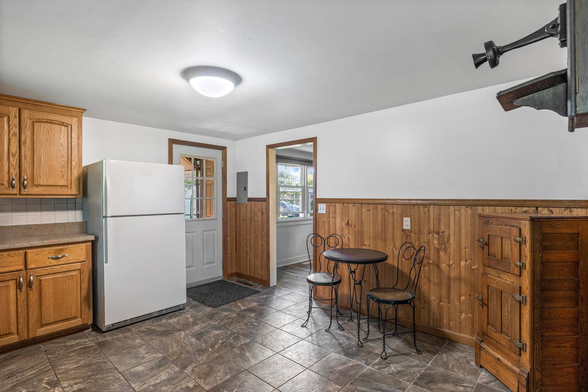 1042 Marquette Street, La Porte, IN 46350 C03A9825