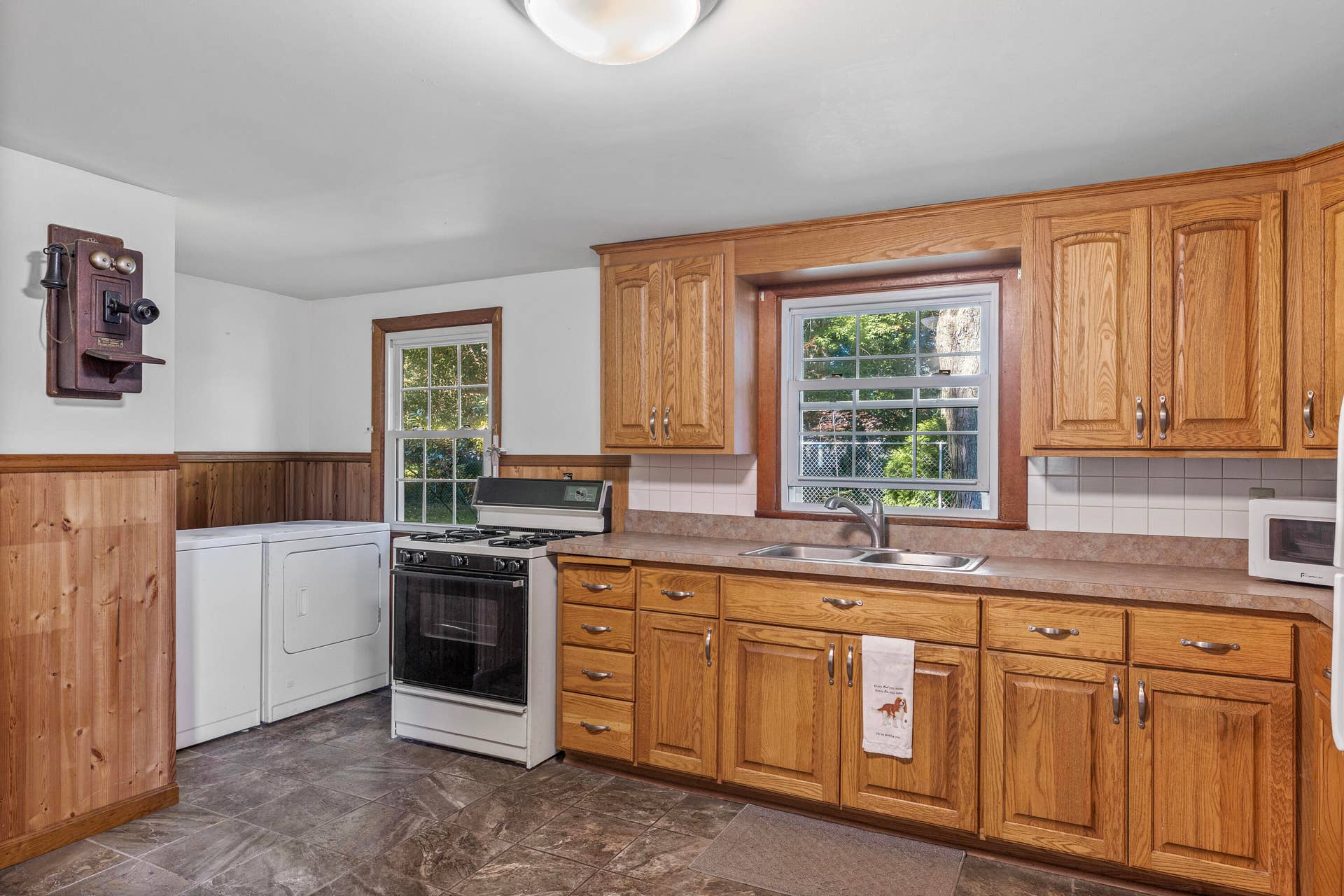 1042 Marquette Street, La Porte, IN 46350 C03A9809