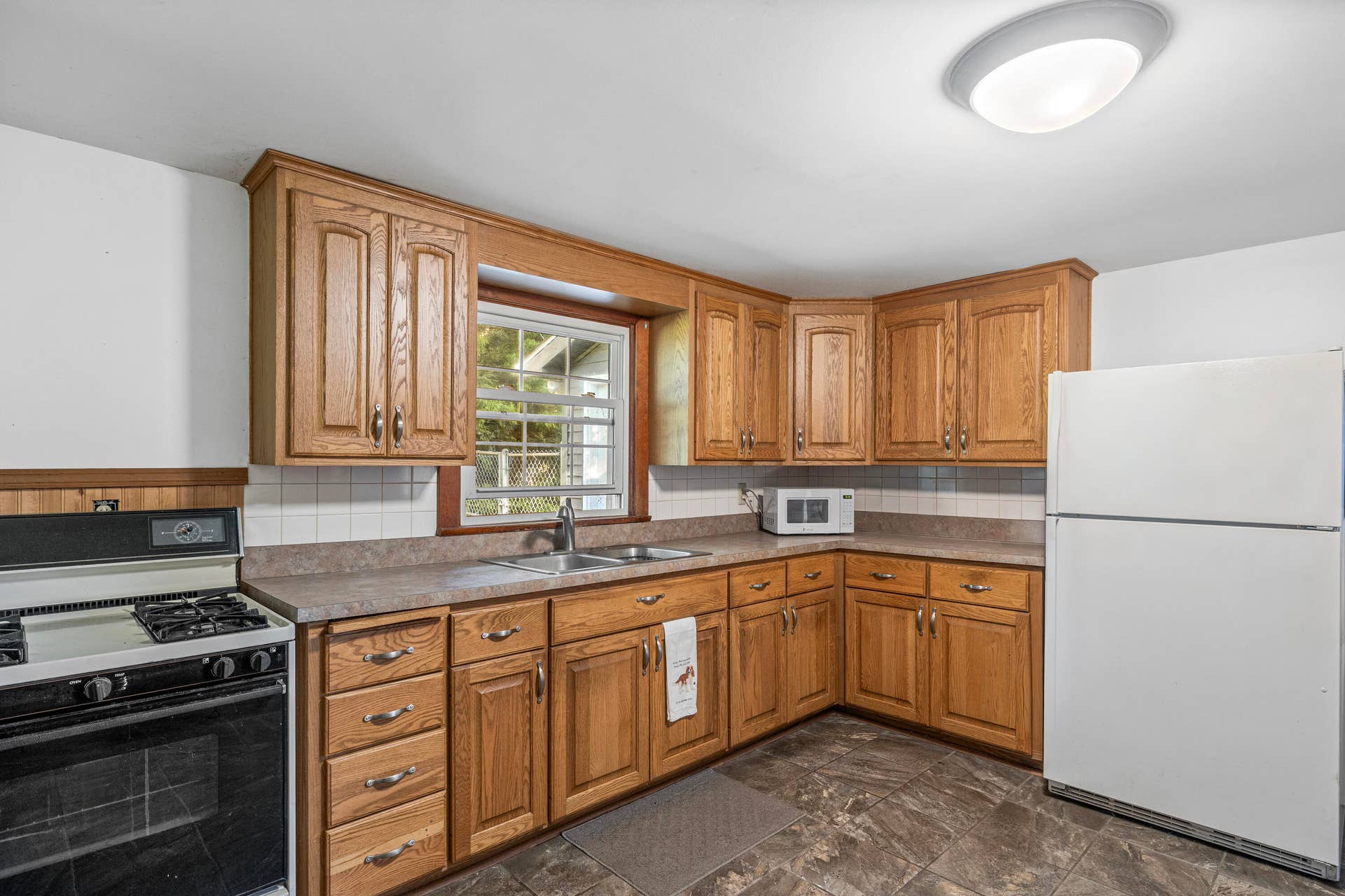 1042 Marquette Street, La Porte, IN 46350 C03A9821