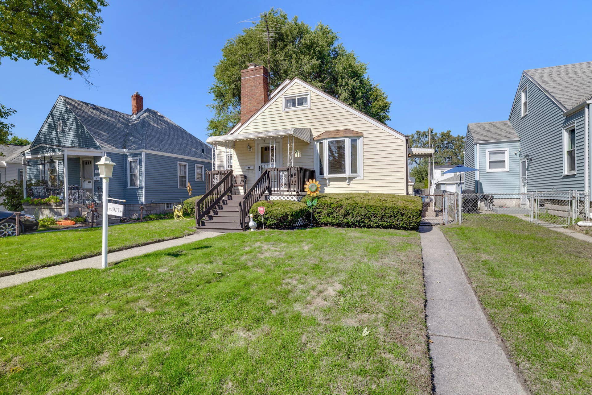 3-web-or-mls-Roy-48