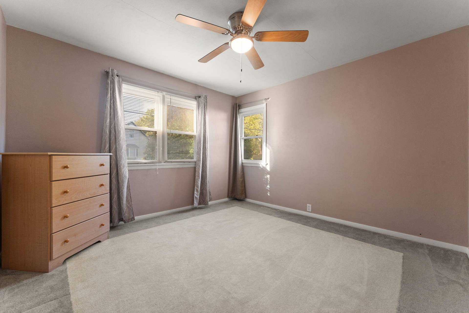 402 Daumer Road, Kouts, IN 46347 12-web-or-mls-DSC05369