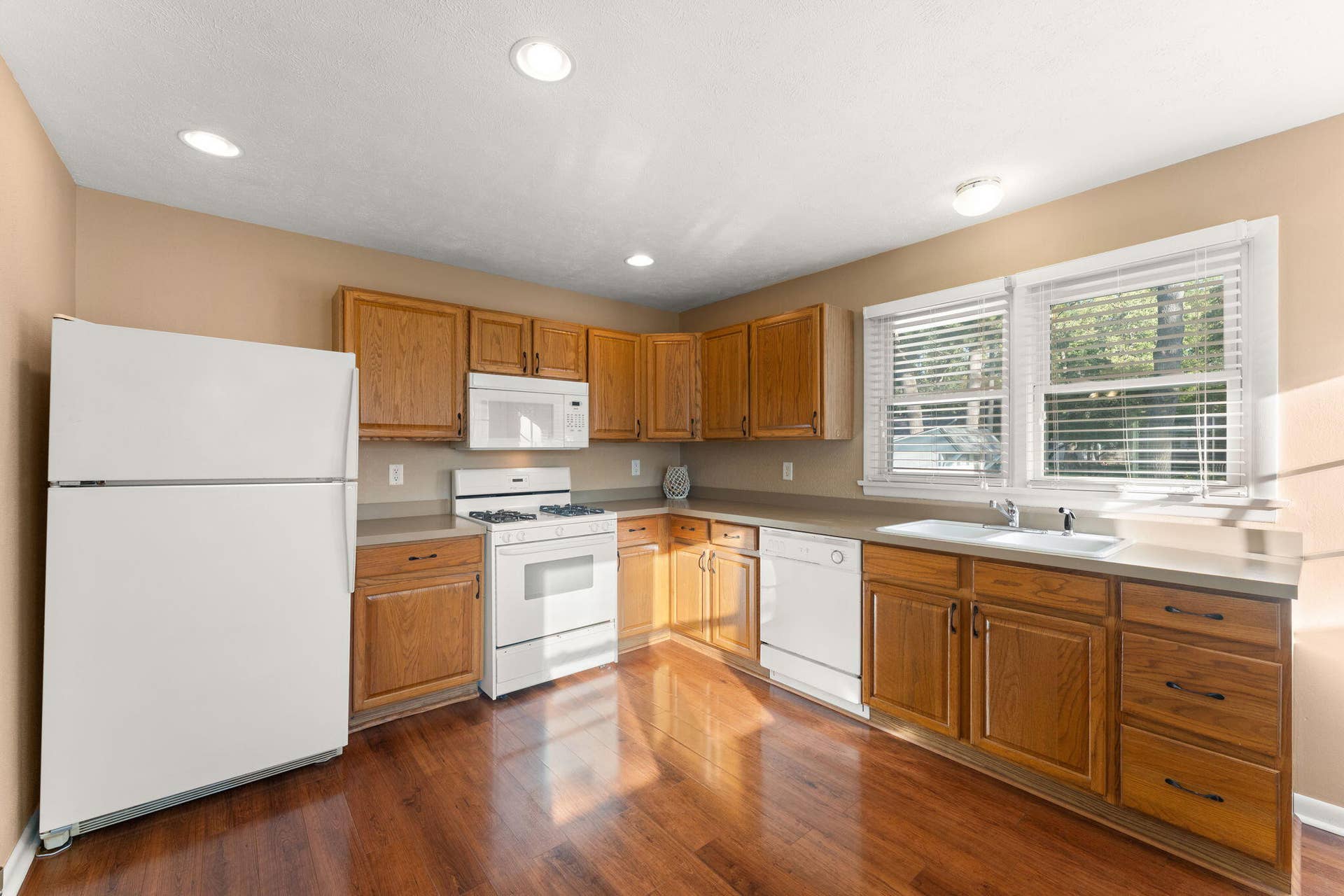 402 Daumer Road, Kouts, IN 46347 7-web-or-mls-DSC05395