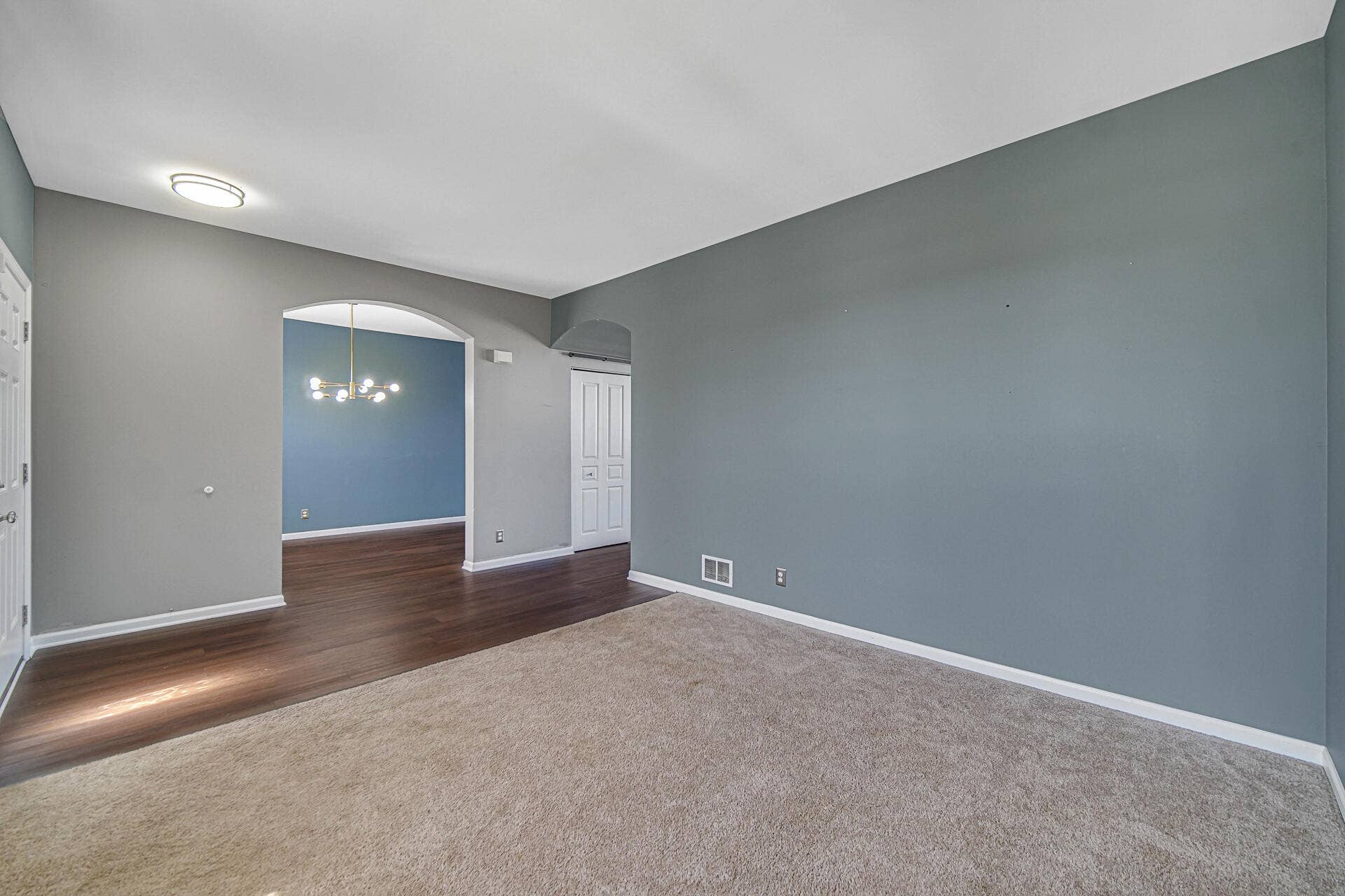 1140 Hyde Park, Crown Point, IN 46307 DSC03353