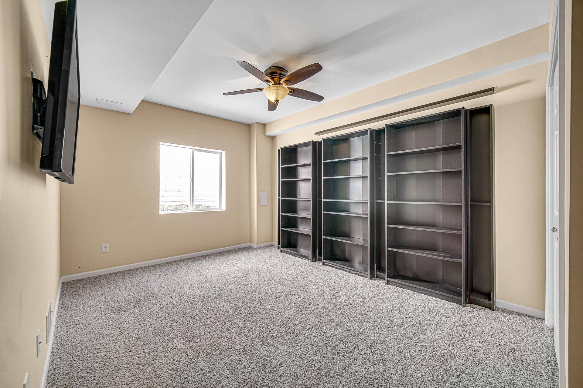 1140 Hyde Park, Crown Point, IN 46307 DSC03368