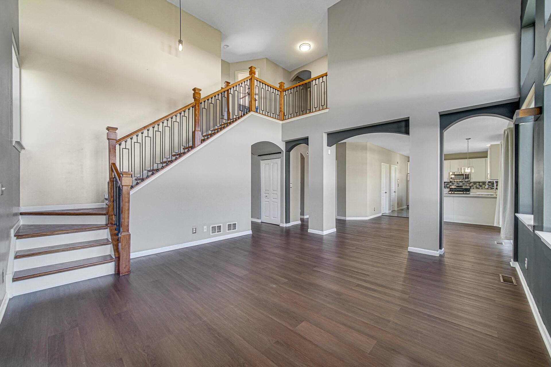 1140 Hyde Park, Crown Point, IN 46307 DSC03328