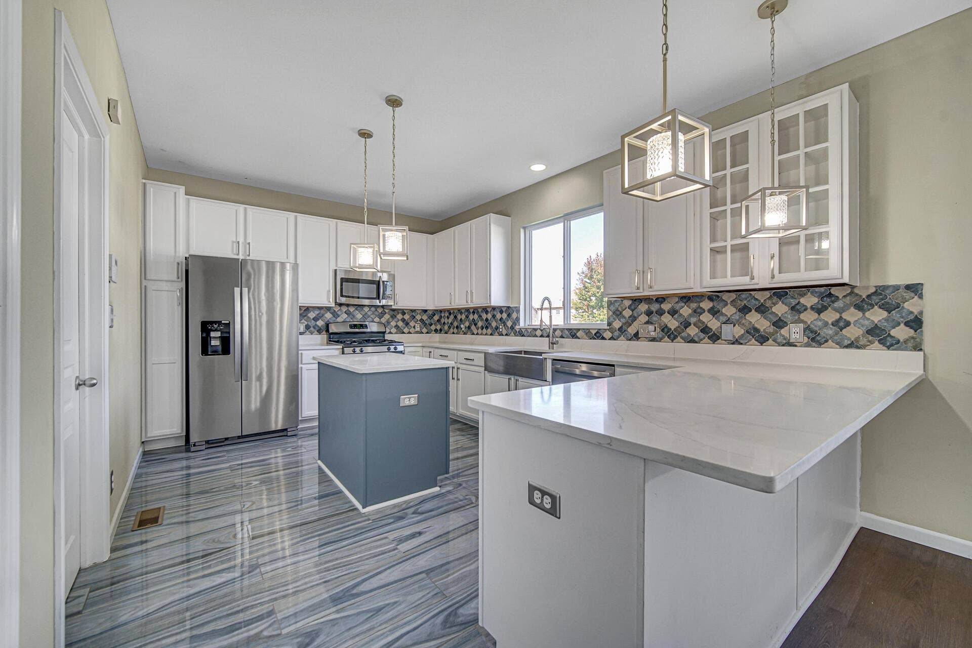 1140 Hyde Park, Crown Point, IN 46307 DSC03278