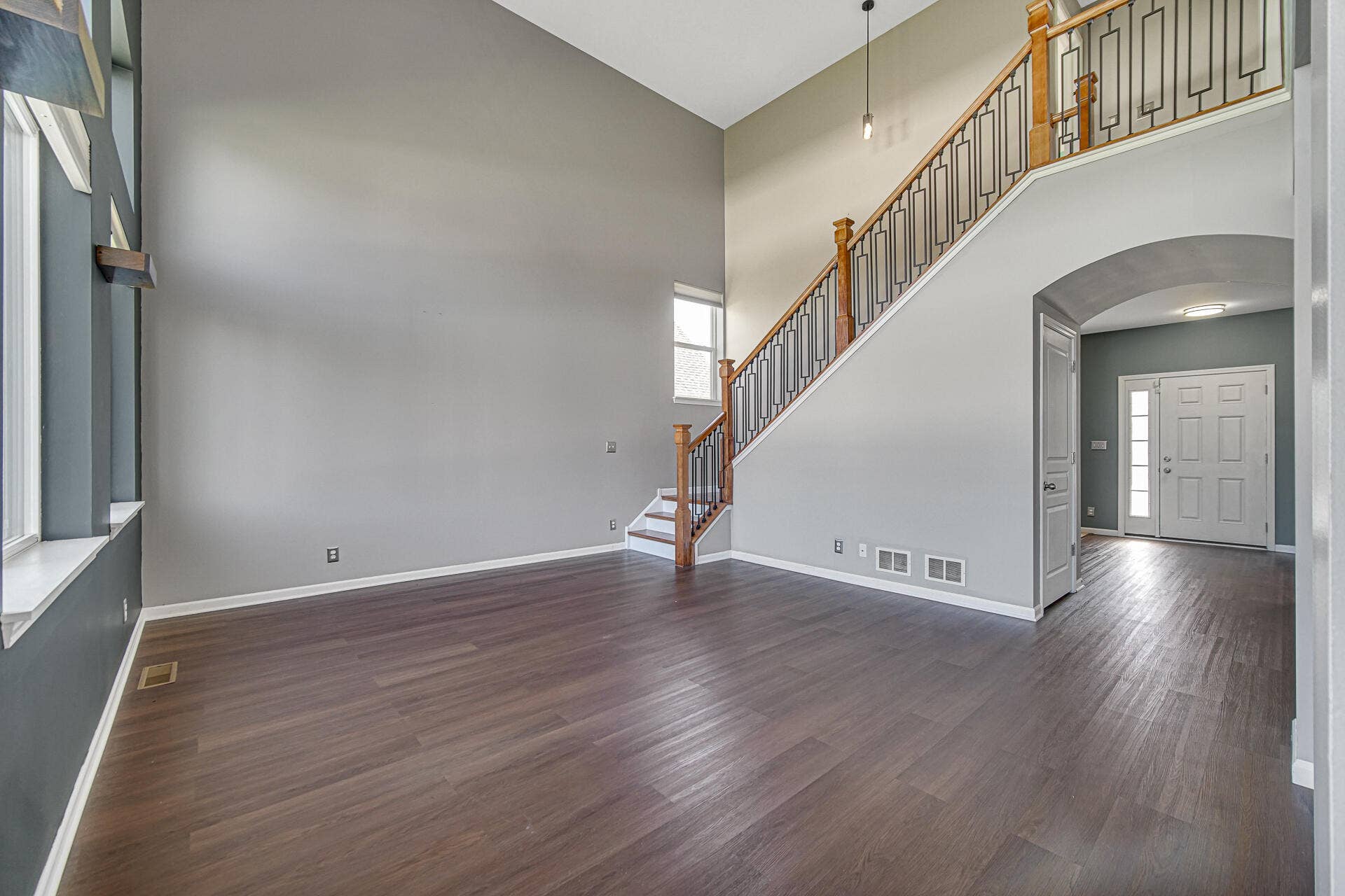 1140 Hyde Park, Crown Point, IN 46307 DSC03323