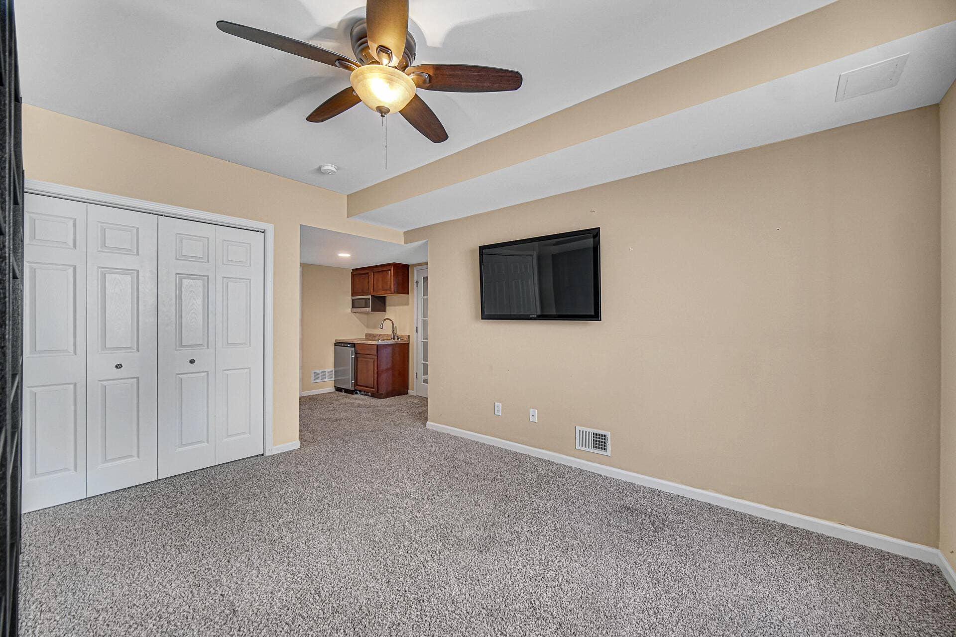 1140 Hyde Park, Crown Point, IN 46307 DSC03398