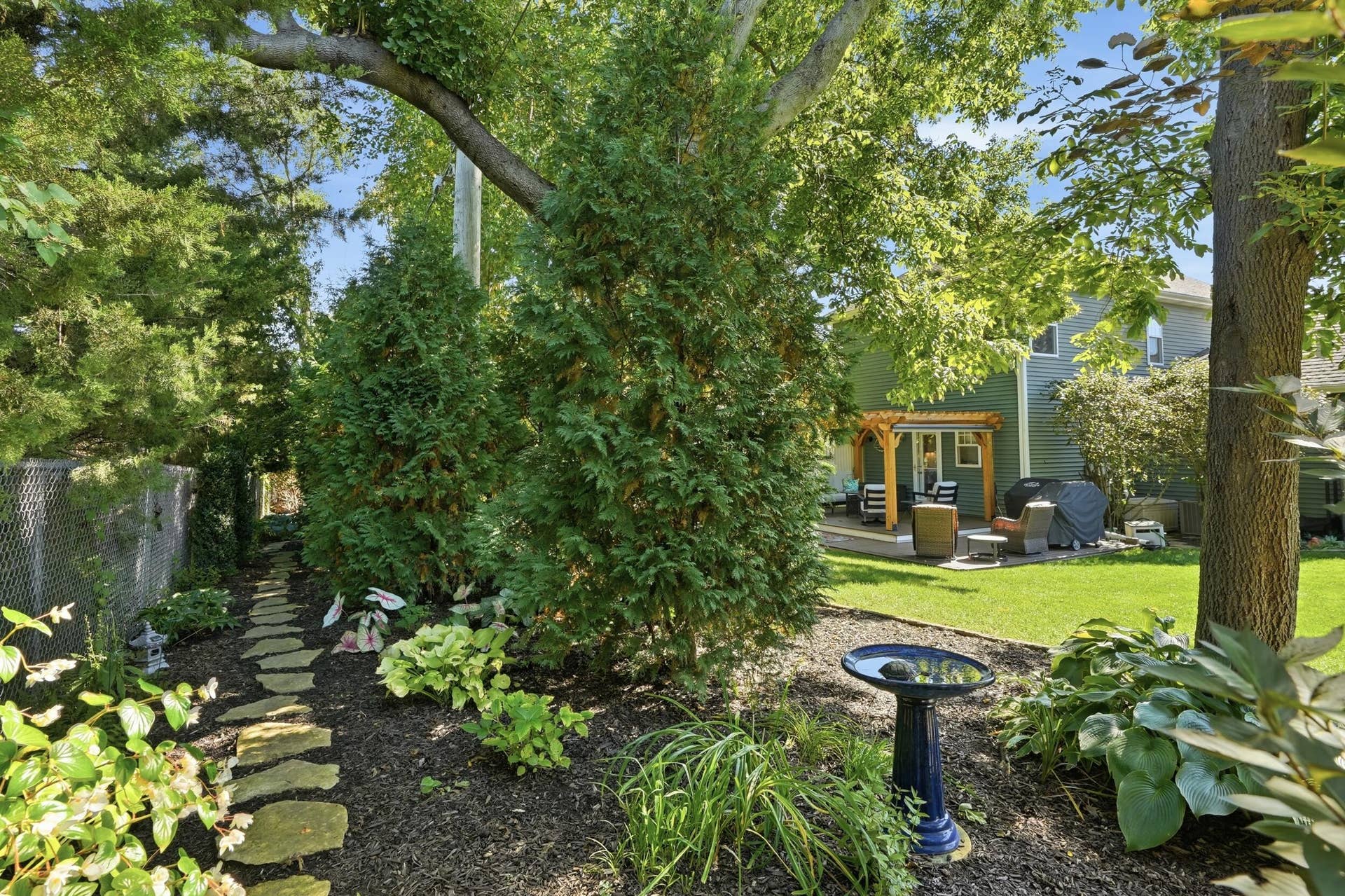 37 backyard landscaping
