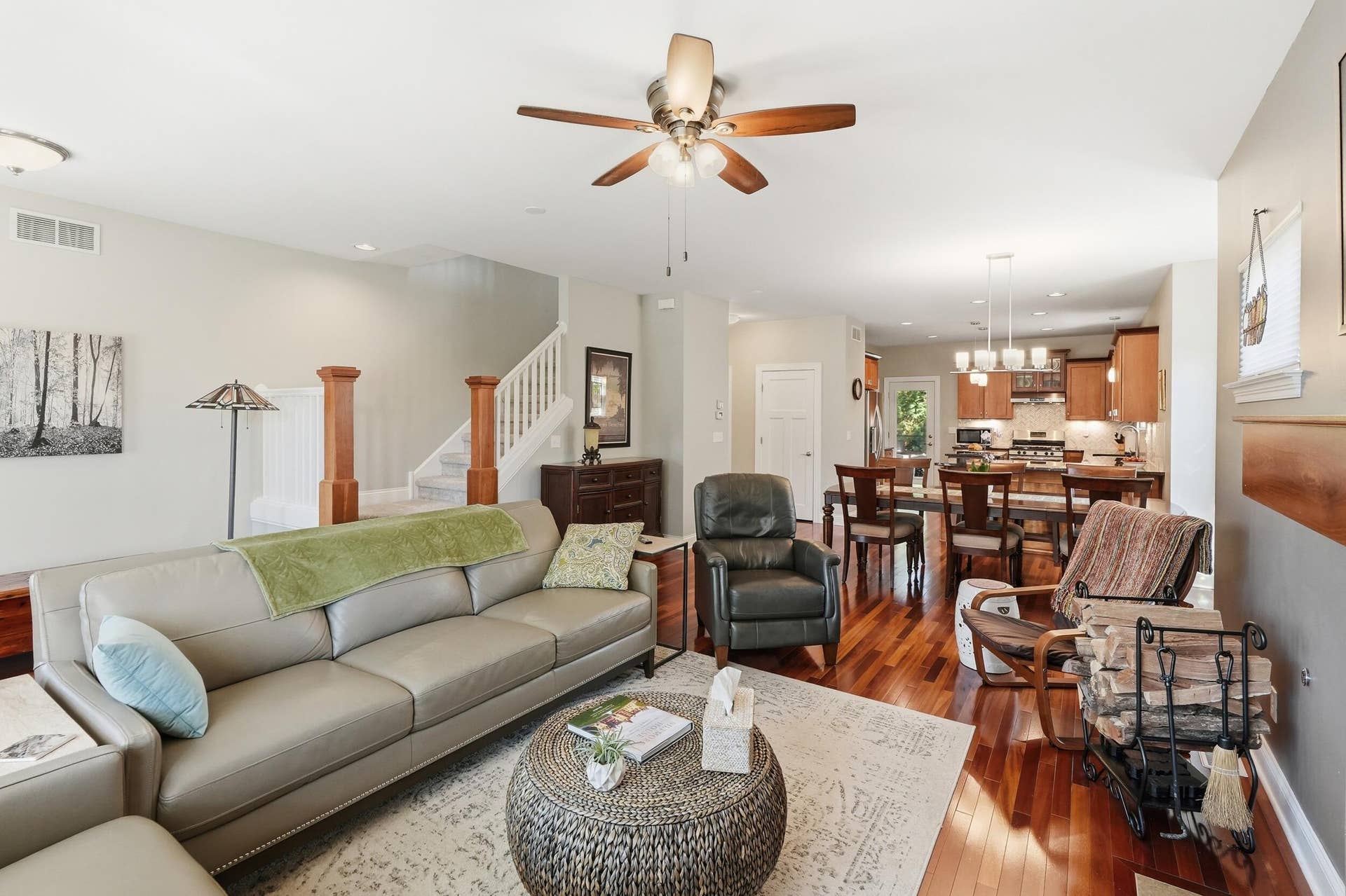 8 living room (1)