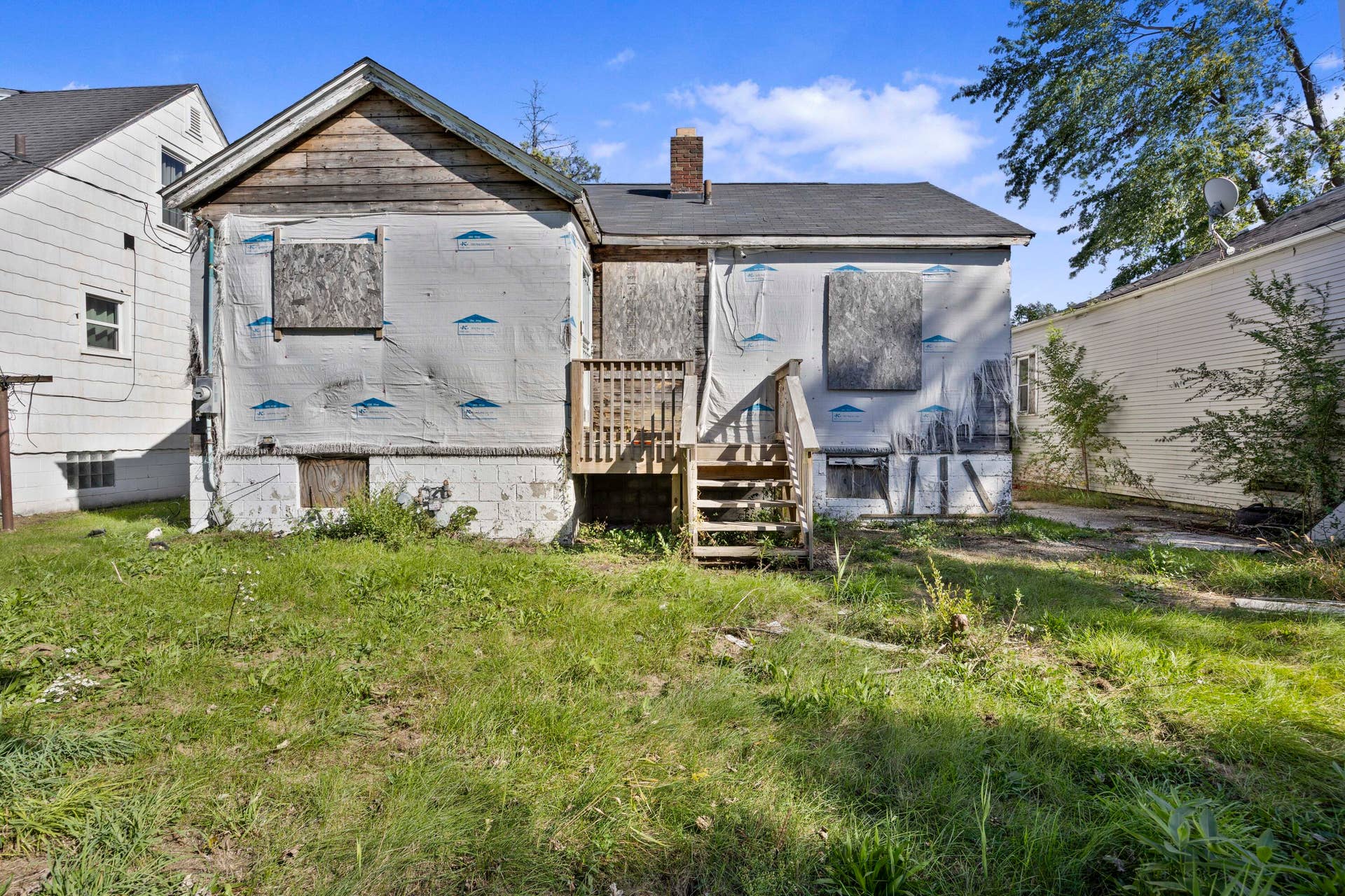 322 Clark Road, Gary, IN 46406 FU4A0355