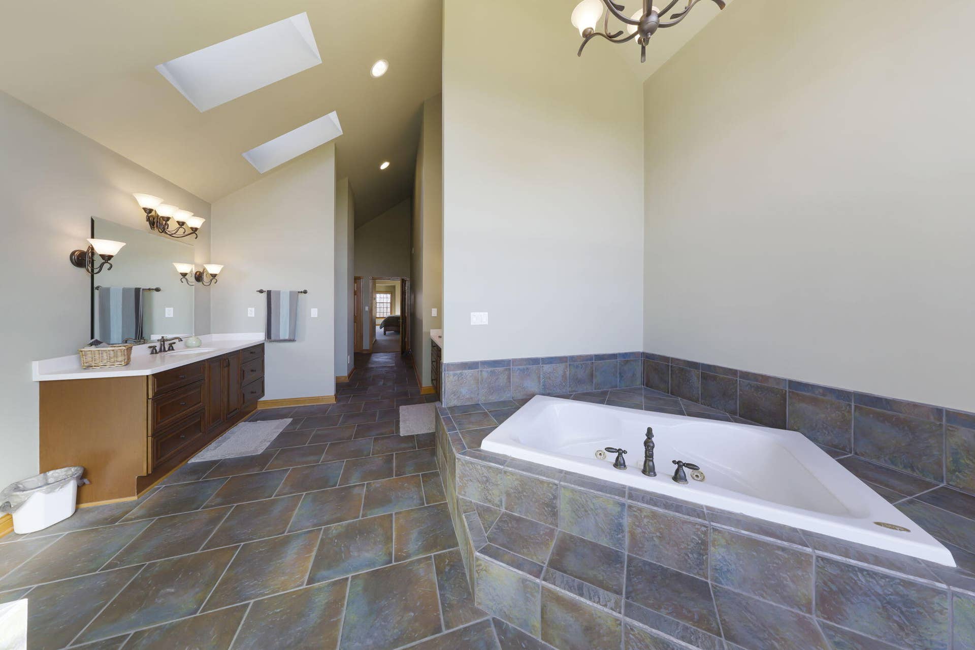 58-web-or-mls-1137-n-475