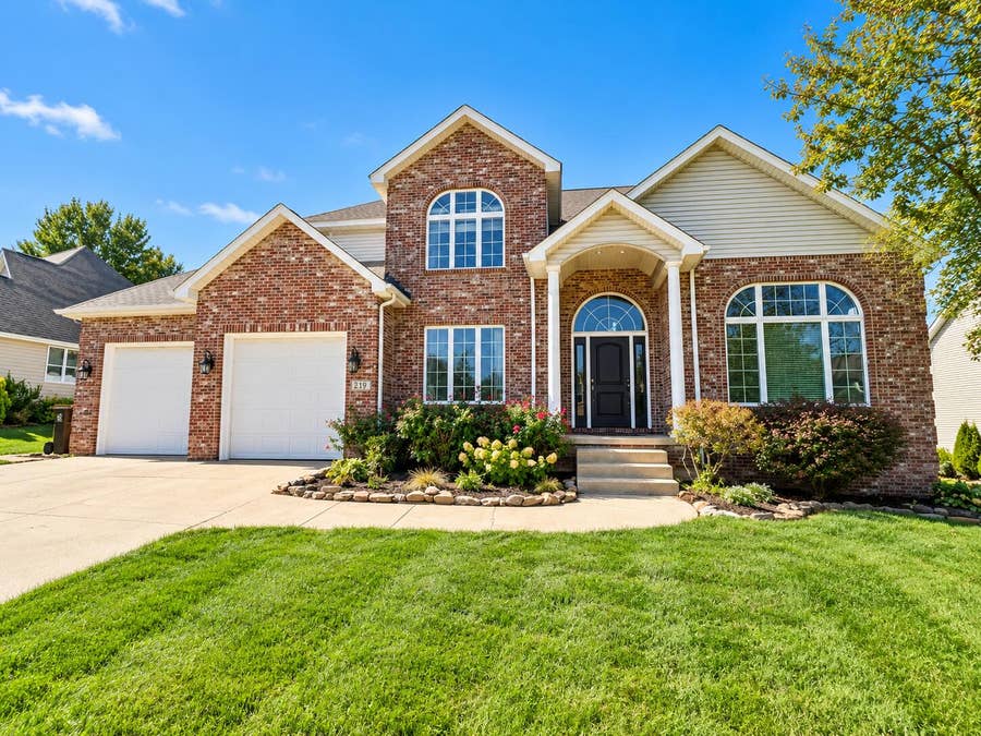 Property photo for 249 Moncrief Drive, Valparaiso, IN