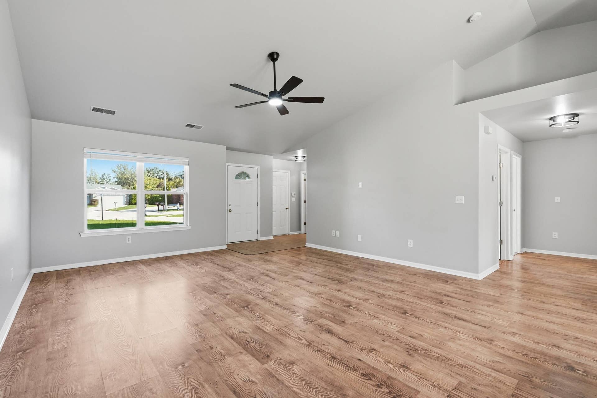 4401 73rd Court, Merrillville, IN 46410 dsc08301