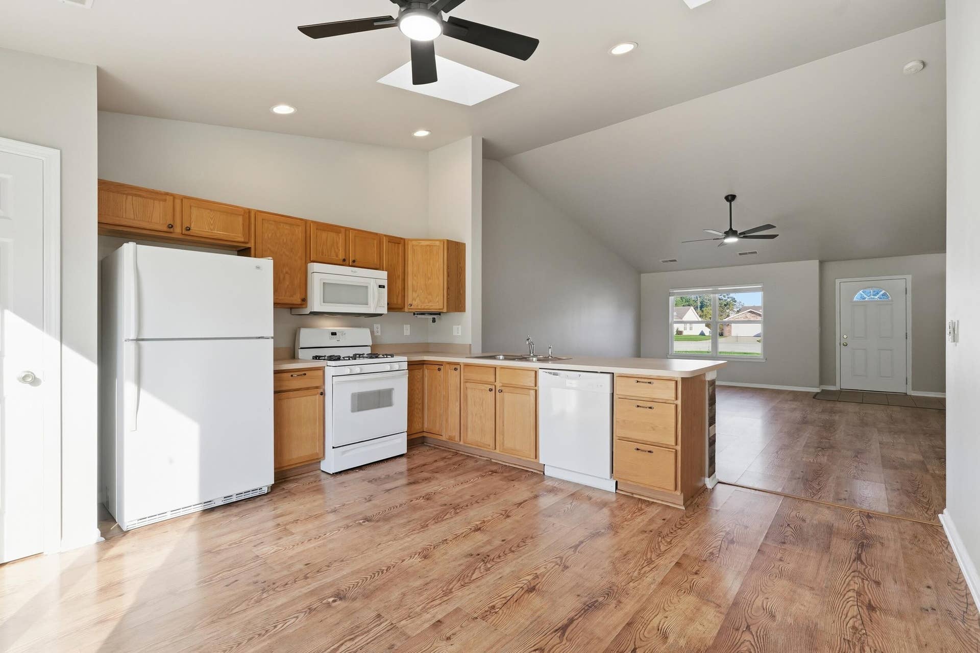 4401 73rd Court, Merrillville, IN 46410 dsc08281