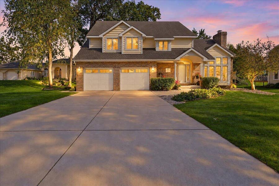 Property photo for 437 Forestwood Drive, Valparaiso, IN
