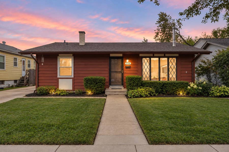 Property photo for 206 Manor Drive, Griffith, IN